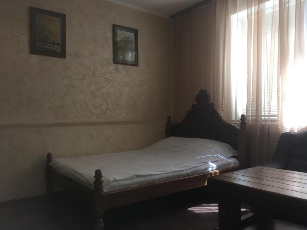 Міні-Готель Нептун 리우네 외부 사진