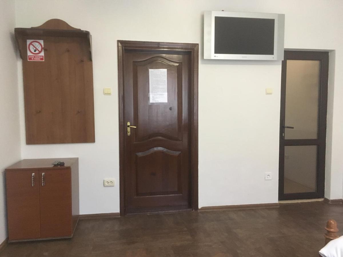 Міні-Готель Нептун 리우네 외부 사진